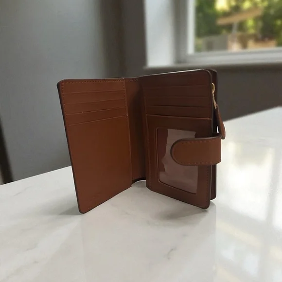 Coach Signature Canvas Bifold Wallet Pristine - Picture 5 of 15